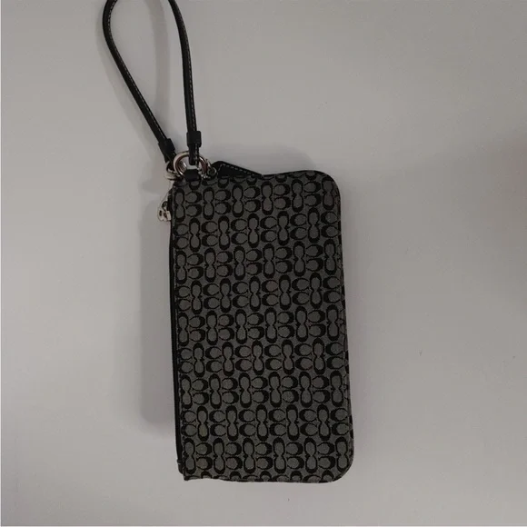 - Coach Wrislet - Picture 5 of 10